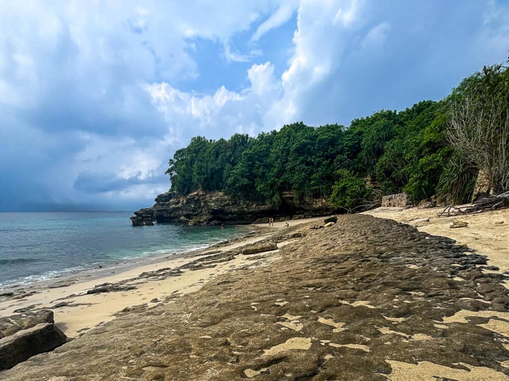 Hidden Beach is a peaceful hidden gem in Nusa Lembongan with few crowds