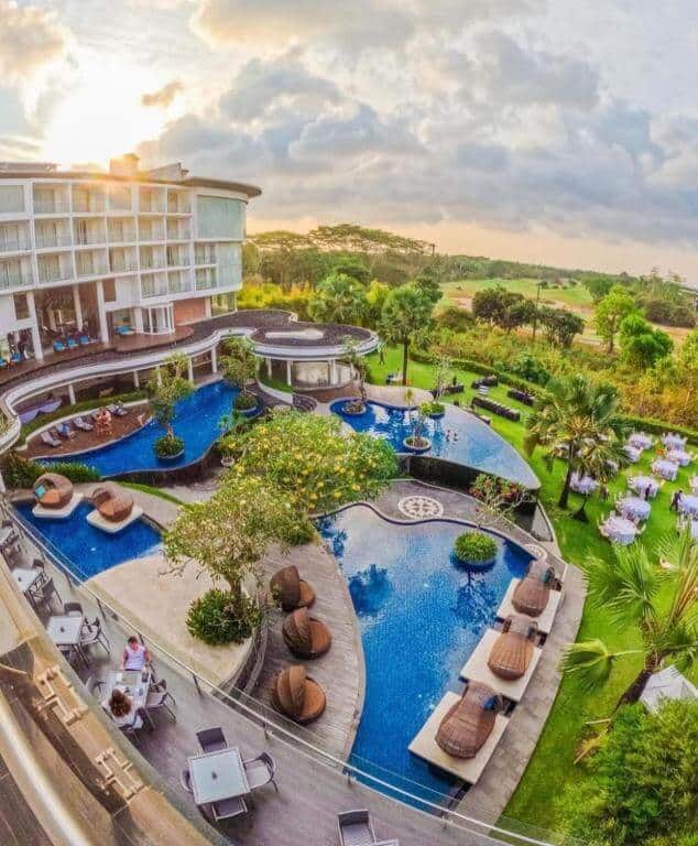 Areal image of the Swiss-Belresort Uluwatu's massive pool area
